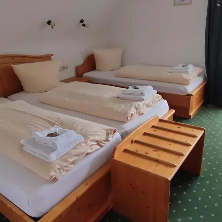 Landgasthaus Backhof-helmle * Breitnau
